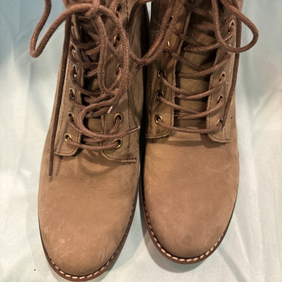 ALDO Sandstone Tan Suede Almond Toe Ankle Heel Booties Womens 8.5 NWOB Lace/Zip - Picture 5 of 12